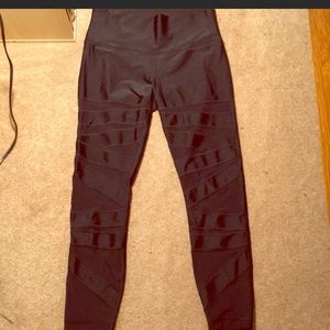 Lululemon mesh leggings